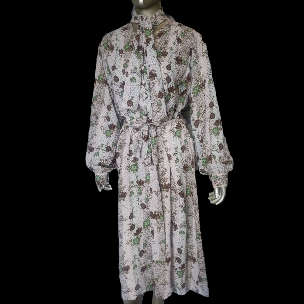 Cream Vintage Secretary Dress 70s 80s